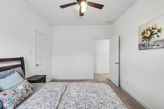 2012 Dappled Grey Avenue, Aubrey, TX 76227