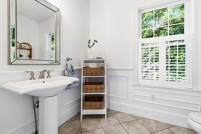 11 Tappan Way, Lynnfield, MA 01940