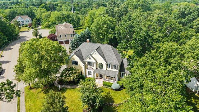 11 Tappan Way, Lynnfield, MA 01940