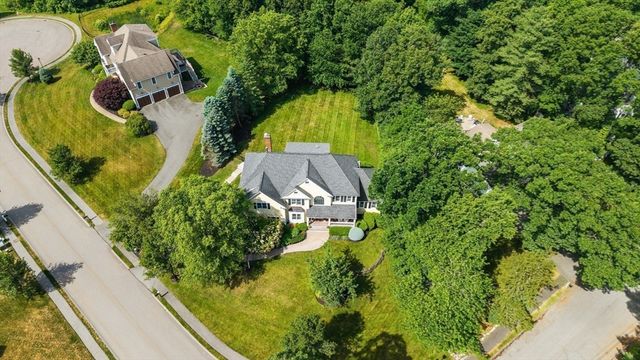 11 Tappan Way, Lynnfield, MA 01940