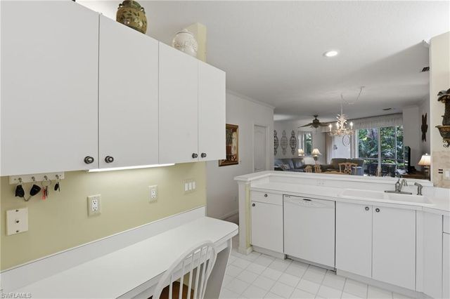 8420 Excalibur CIR R6, Naples, FL 34108