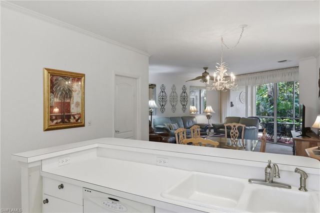 8420 Excalibur CIR R6, Naples, FL 34108