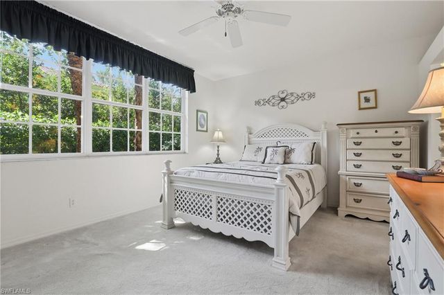 8420 Excalibur CIR R6, Naples, FL 34108