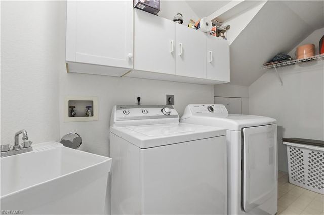 8420 Excalibur CIR R6, Naples, FL 34108