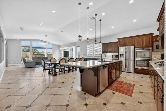 4429 Seabiscuit Dr, Roseville, CA 95747