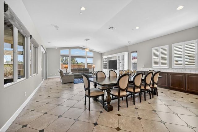 4429 Seabiscuit Dr, Roseville, CA 95747