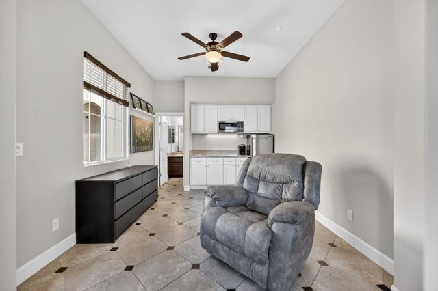 4429 Seabiscuit Dr, Roseville, CA 95747