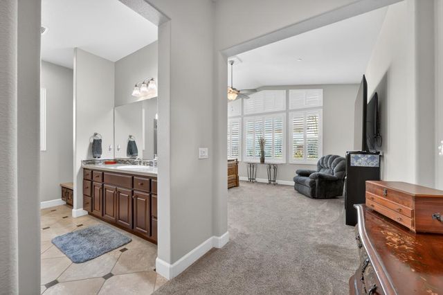 4429 Seabiscuit Dr, Roseville, CA 95747