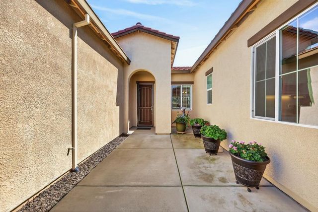 4429 Seabiscuit Dr, Roseville, CA 95747