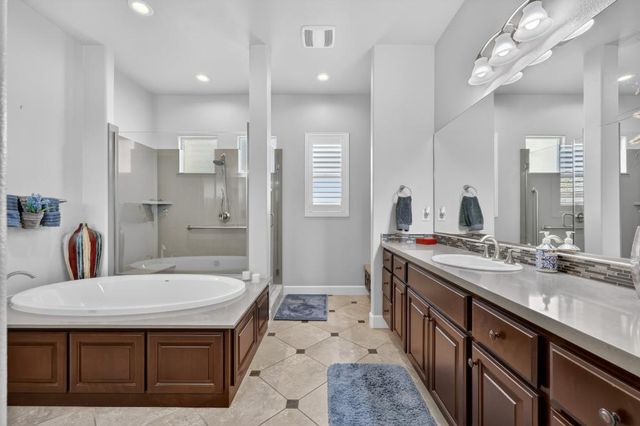 4429 Seabiscuit Dr, Roseville, CA 95747