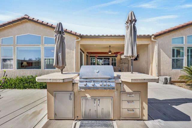 4429 Seabiscuit Dr, Roseville, CA 95747