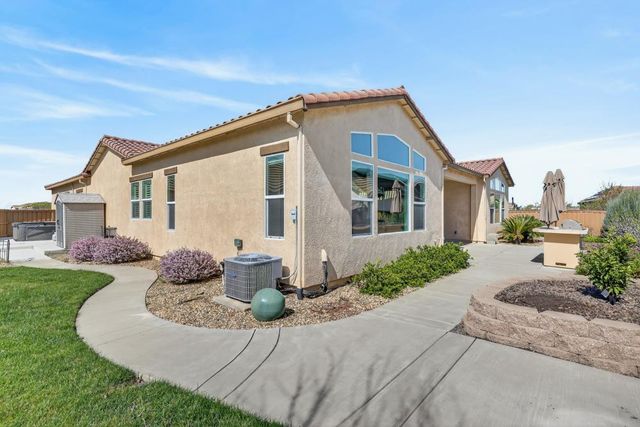 4429 Seabiscuit Dr, Roseville, CA 95747