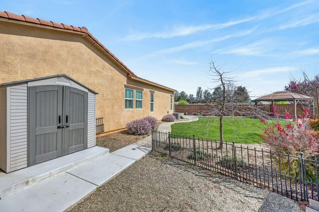 4429 Seabiscuit Dr, Roseville, CA 95747