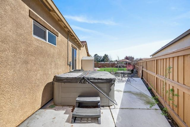 4429 Seabiscuit Dr, Roseville, CA 95747