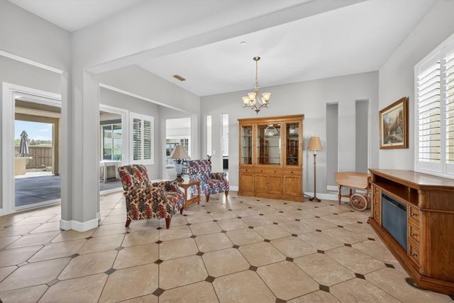 4429 Seabiscuit Dr, Roseville, CA 95747