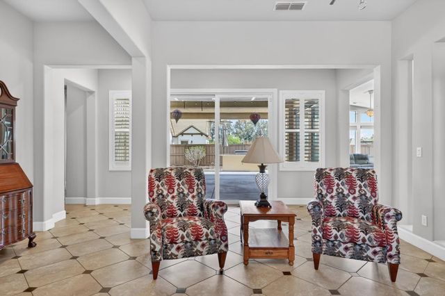 4429 Seabiscuit Dr, Roseville, CA 95747