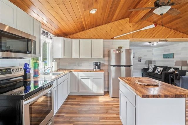 10301 Nebraska Avenue, Huron, NY 14590