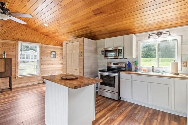 10301 Nebraska Avenue, Huron, NY 14590