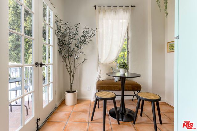 2166 Beachwood Terrace, Los Angeles, CA 90068