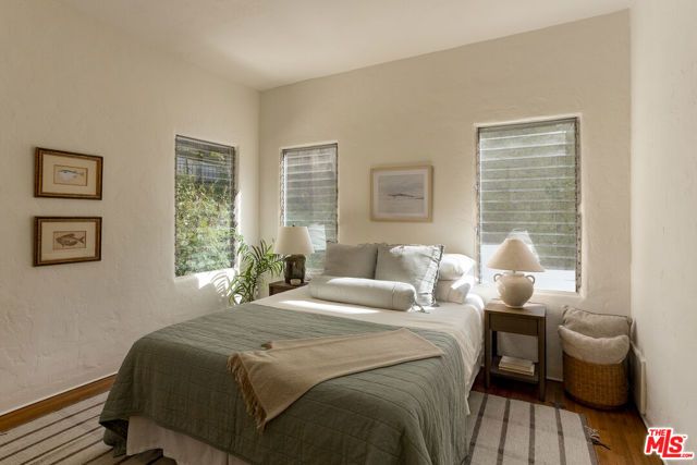 2166 Beachwood Terrace, Los Angeles, CA 90068