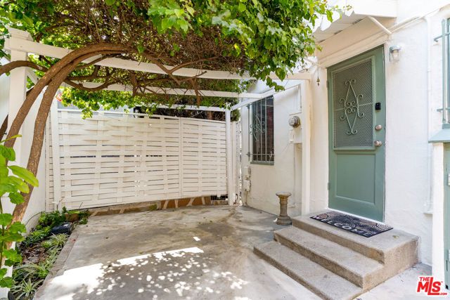 2166 Beachwood Terrace, Los Angeles, CA 90068