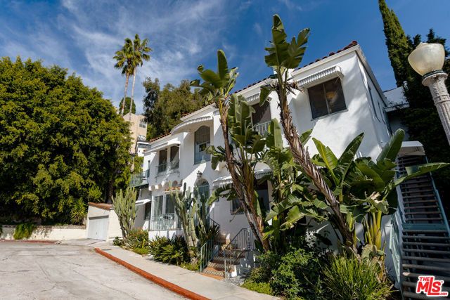 2166 Beachwood Terrace, Los Angeles, CA 90068