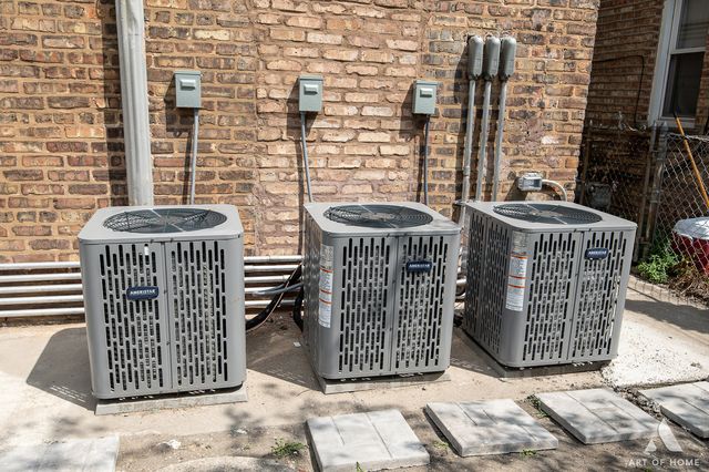 1820 Gunderson Avenue 2, Berwyn, IL 60402