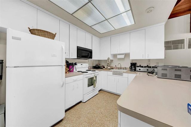 4647 LAKE VILLA DRIVE, Clearwater, FL 33762