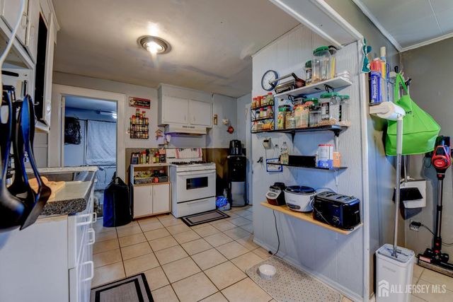 51 Jeanette Street, Carteret, NJ 07008
