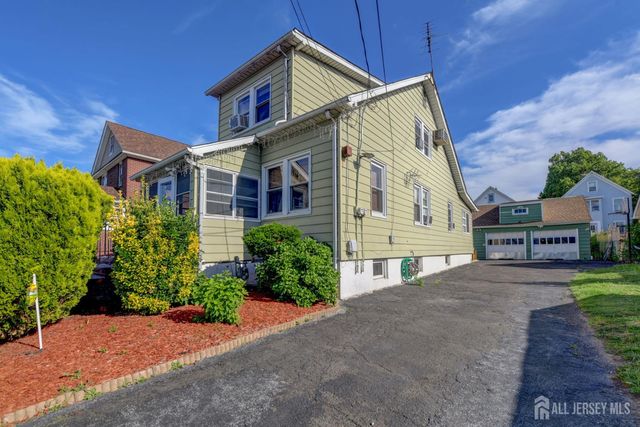 51 Jeanette Street, Carteret, NJ 07008