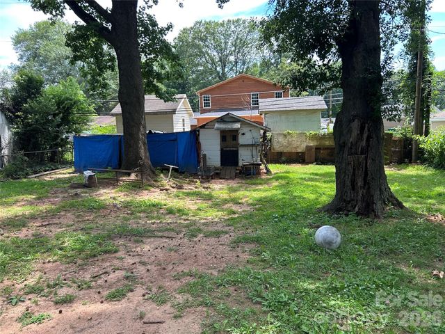 1035 Nations Drive, Charlotte, NC 28217