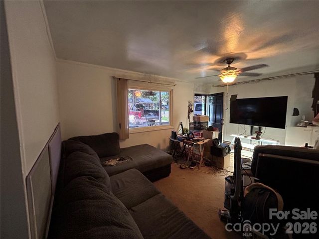 1035 Nations Drive, Charlotte, NC 28217