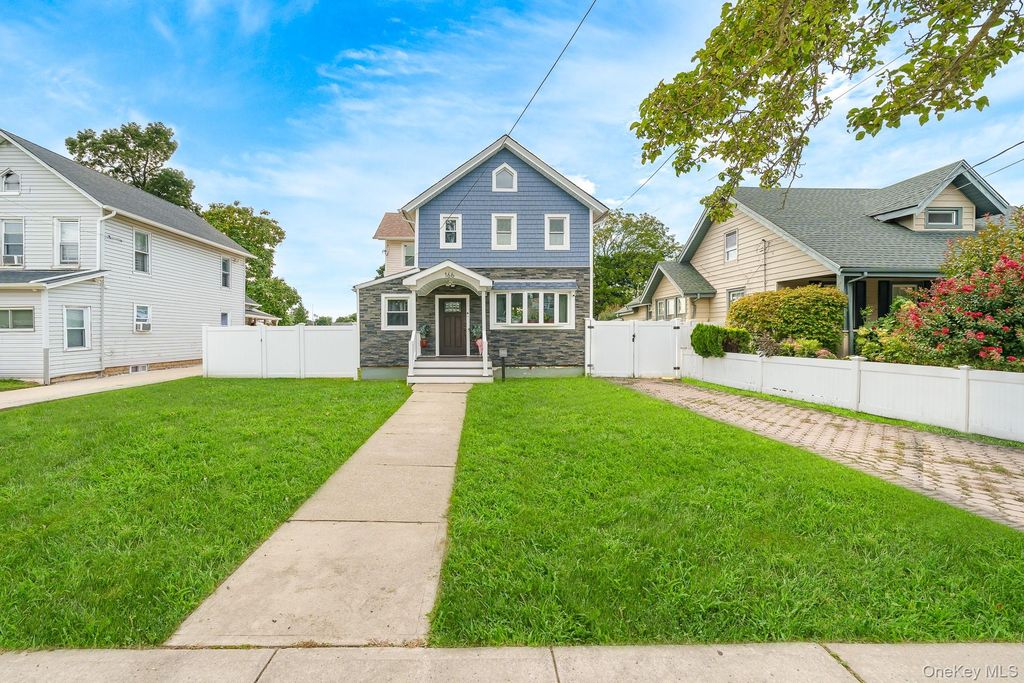 166 Church Street, Freeport, NY 11520 — exterior