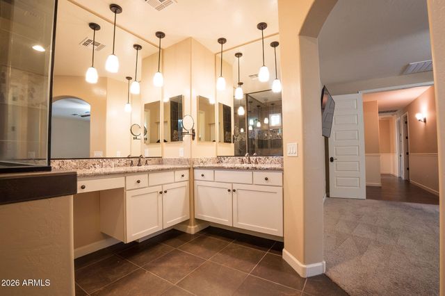 15849 N 76TH Avenue, Peoria, AZ 85382
