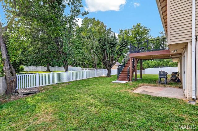 72 Hickoryshade Court, St Peters, MO 63376