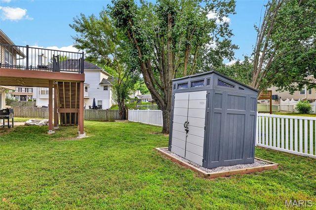 72 Hickoryshade Court, St Peters, MO 63376