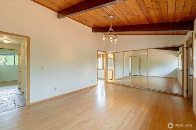19505 45th Avenue NE, Lake Forest Park, WA 98155