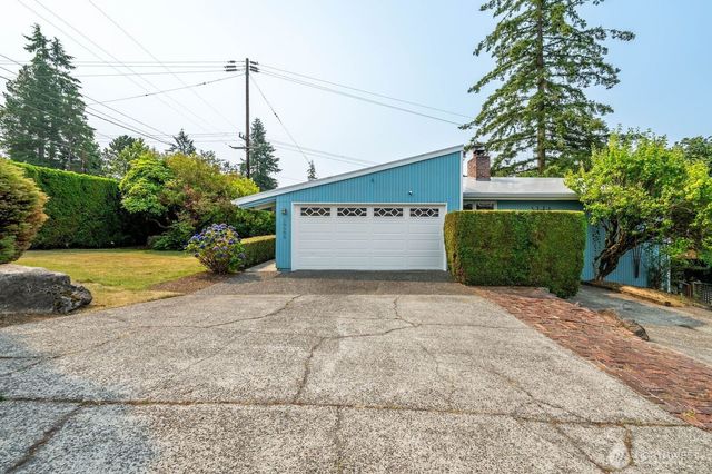 19505 45th Avenue NE, Lake Forest Park, WA 98155