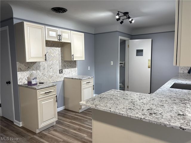 210 Highland Drive, Medina, OH 44256