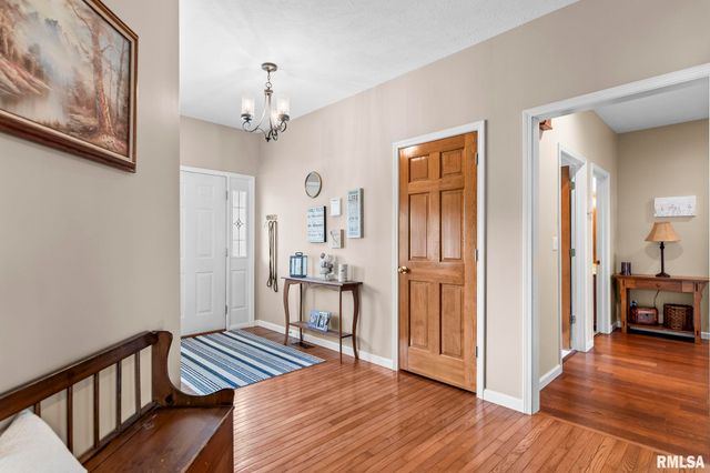 2804 Hastings Road, Chatham, IL 62629