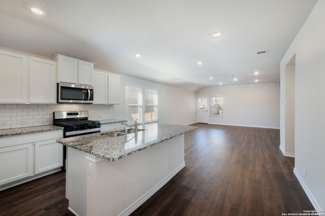 5619 chase, San Antonio, TX 78266