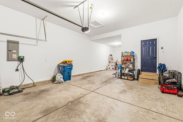 16691 Creek Trail Drive, Noblesville, IN 46062