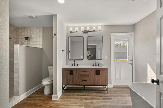 400 PATICA ROAD NE, St Petersburg, FL 33702