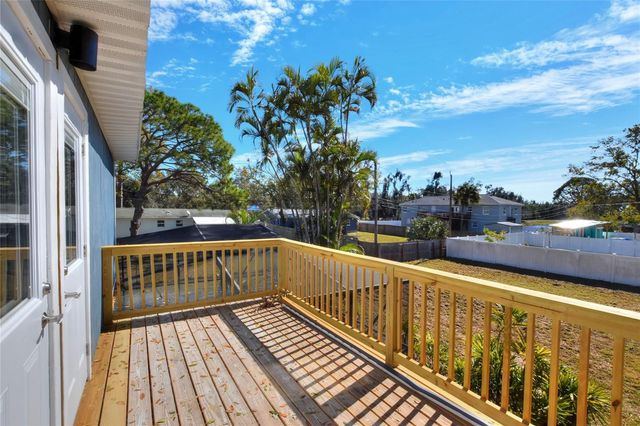 400 PATICA ROAD NE, St Petersburg, FL 33702