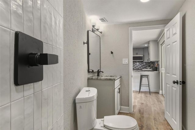 400 PATICA ROAD NE, St Petersburg, FL 33702