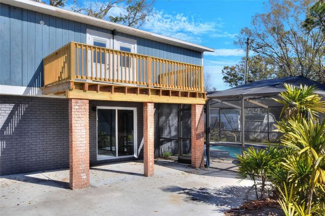 400 PATICA ROAD NE, St Petersburg, FL 33702