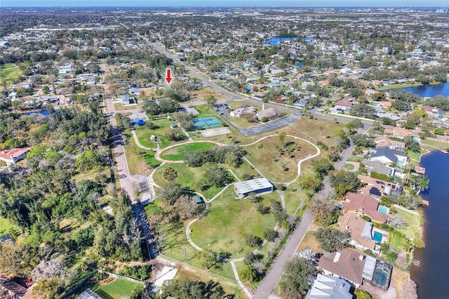 400 PATICA ROAD NE, St Petersburg, FL 33702