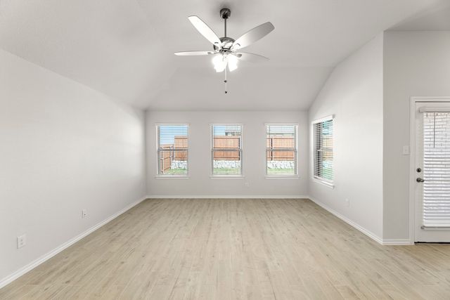 116 Coyote Circle, Terrell, TX 75160