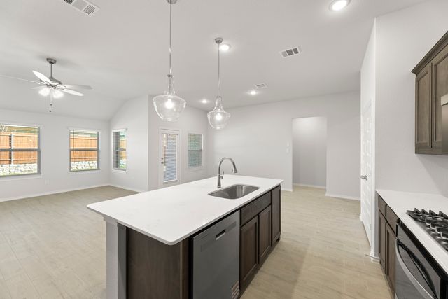 116 Coyote Circle, Terrell, TX 75160