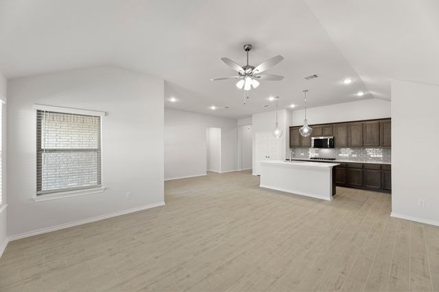 116 Coyote Circle, Terrell, TX 75160